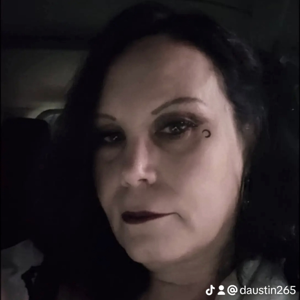 Meet your Posher, Diana